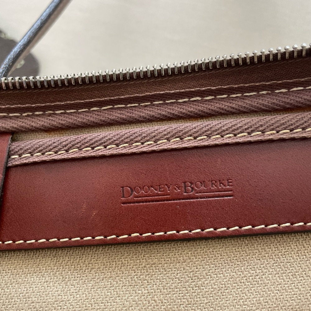 Dooney&Bourke Bag - Picture 9 of 11